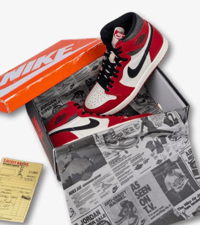Air Jordan 1 Retro High OG Chicago Lost And Found