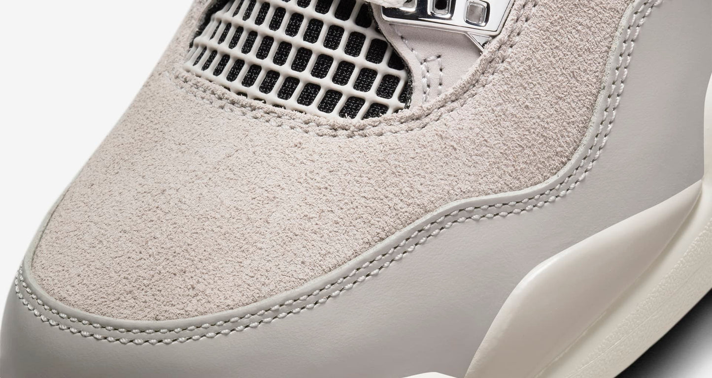 Air Jordan 4 Frozen Moments