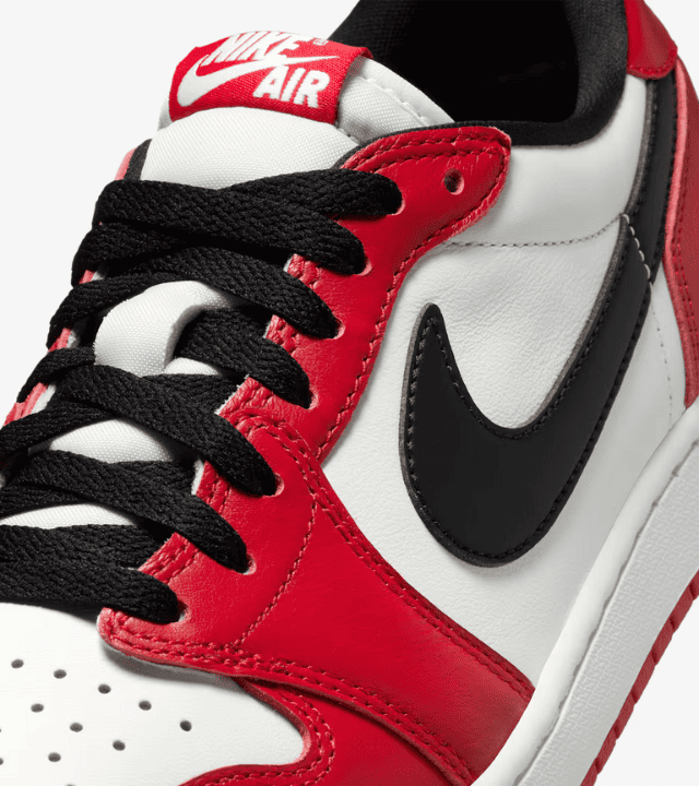 Jordan 1 Low OG Chicago