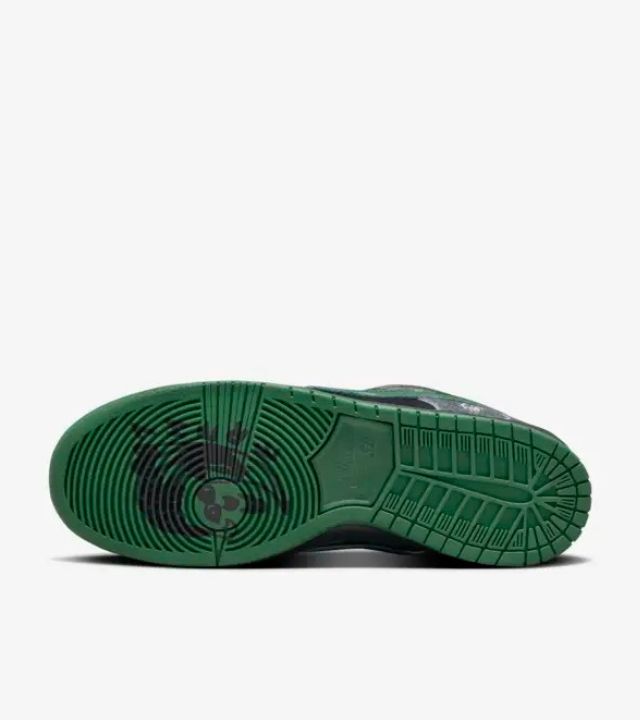 Nike SB Dunk Low x There Skateboard