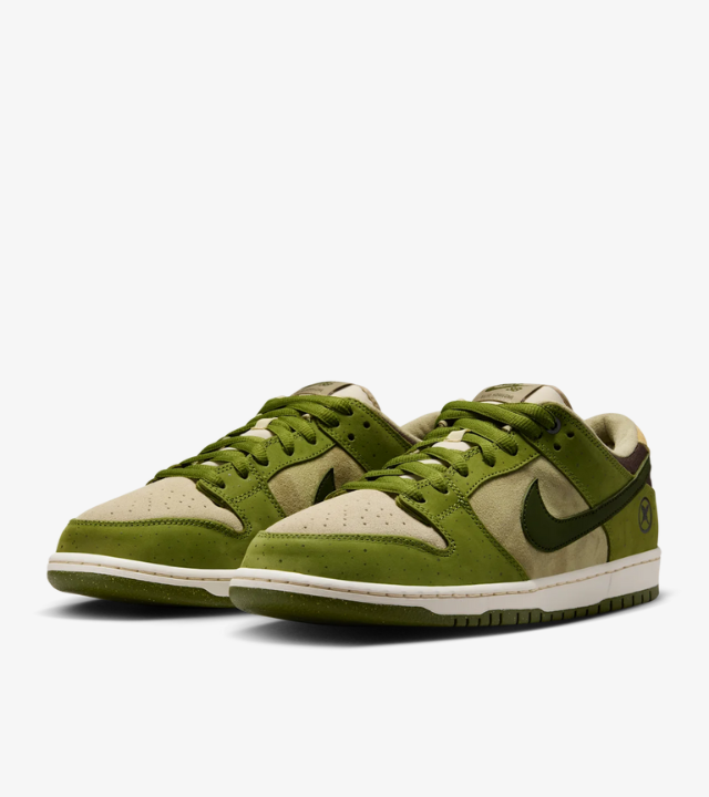 Nike SB Dunk Low x Auto 'Matcha'