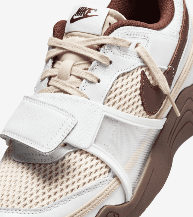 Nike Zoom Field x Travis Scott Jaxx Light Chocolate