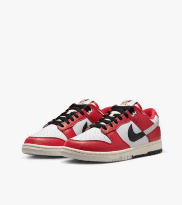 Nike Dunk Low Chicago Split Adorea Sneakers