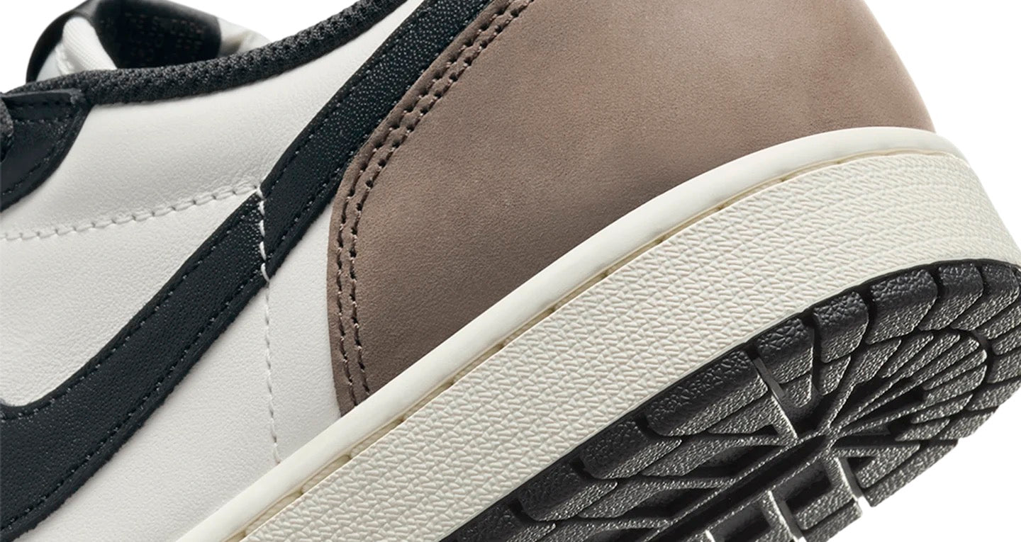 Air Jordan 1 Low OG Mocha