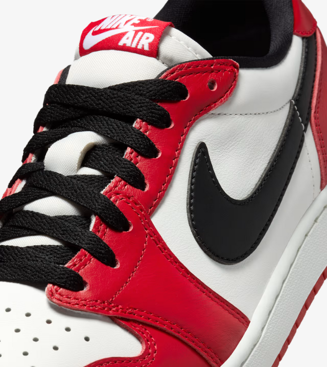 Jordan 1 Low OG Chicago