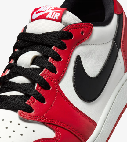 Jordan 1 Low OG Chicago