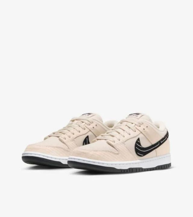 Nike SB Dunk Low Albino & Preto Adorea Sneakers