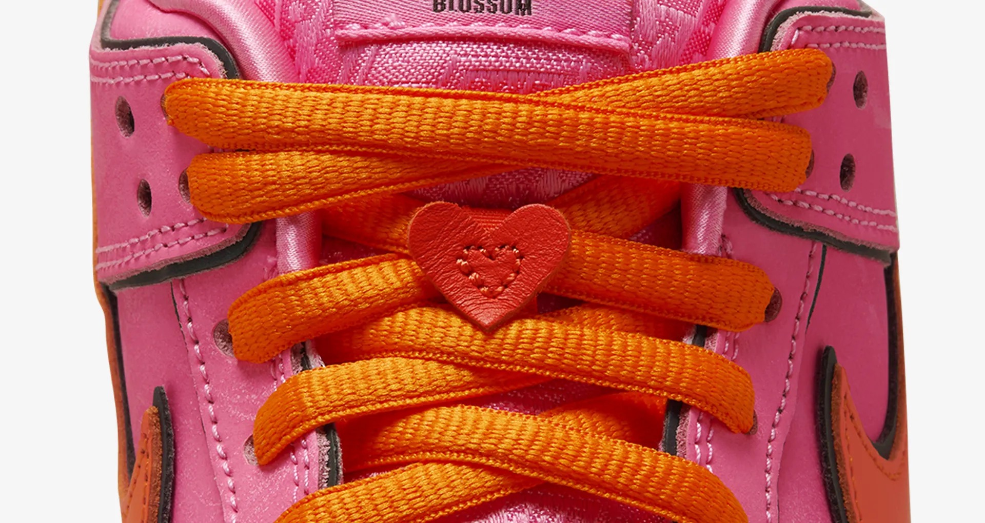 Nike SB Dunk Low Powerpuff Girls Blossom