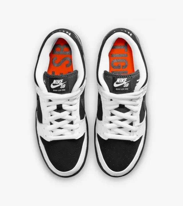 Nike SB Dunk Low Tightbooth