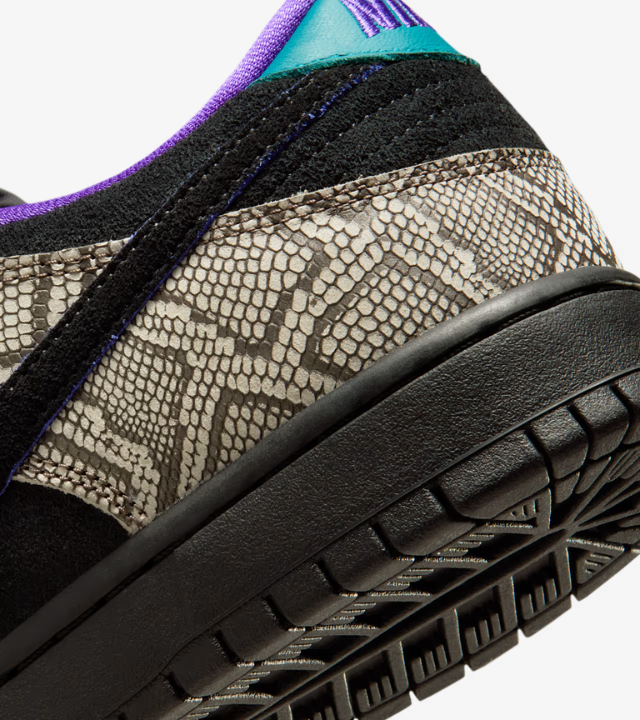 Nike SB Dunk Low x Dashawn Jordan "Bright Spruce"